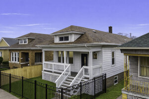 Photo of 8418 S Essex Avenue Chicago IL 60617