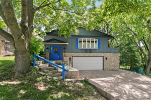 Photo of 2 Summit Avenue East Dundee IL 60118