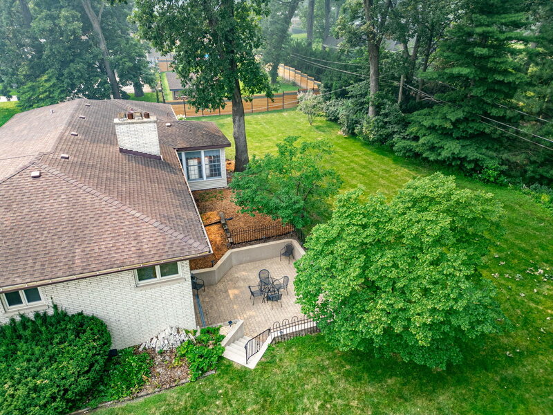 304 E Irving Park Road Roselle IL 60172