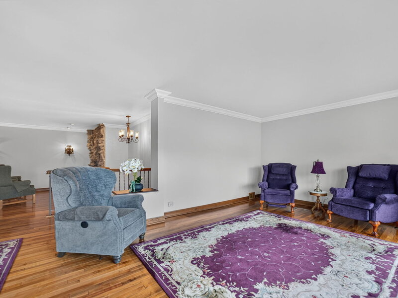 304 E Irving Park Road Roselle IL 60172