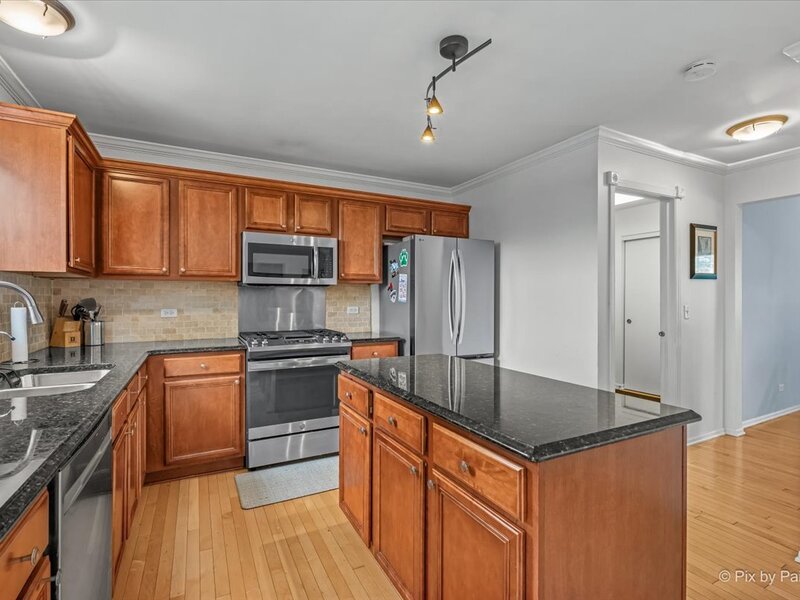 712 Brighton Circle Port Barrington IL 60010