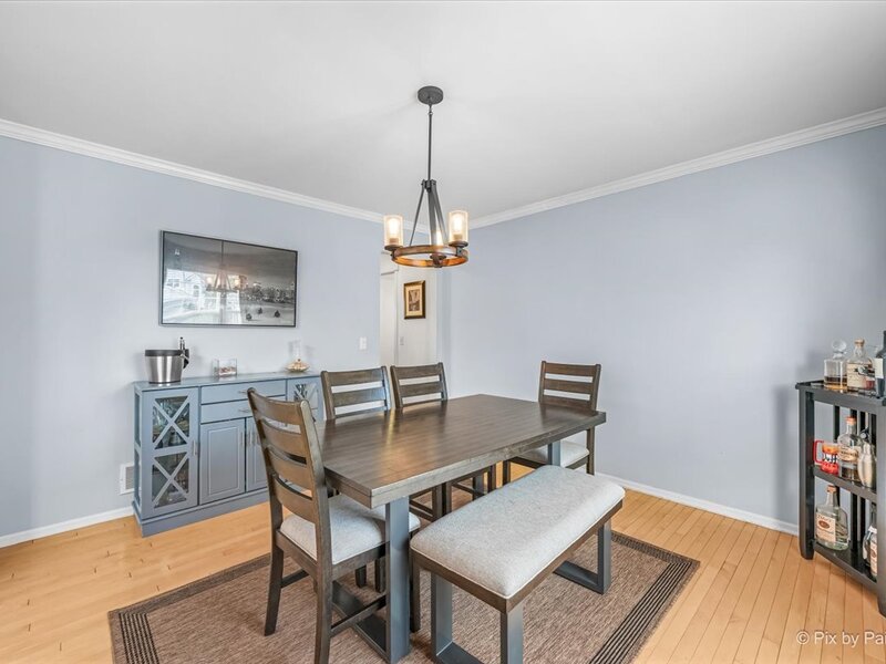 712 Brighton Circle Port Barrington IL 60010
