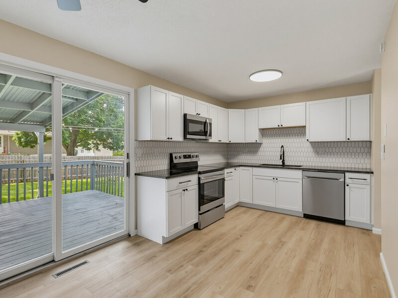2704 Wood Dale Avenue Davenport IA 52804