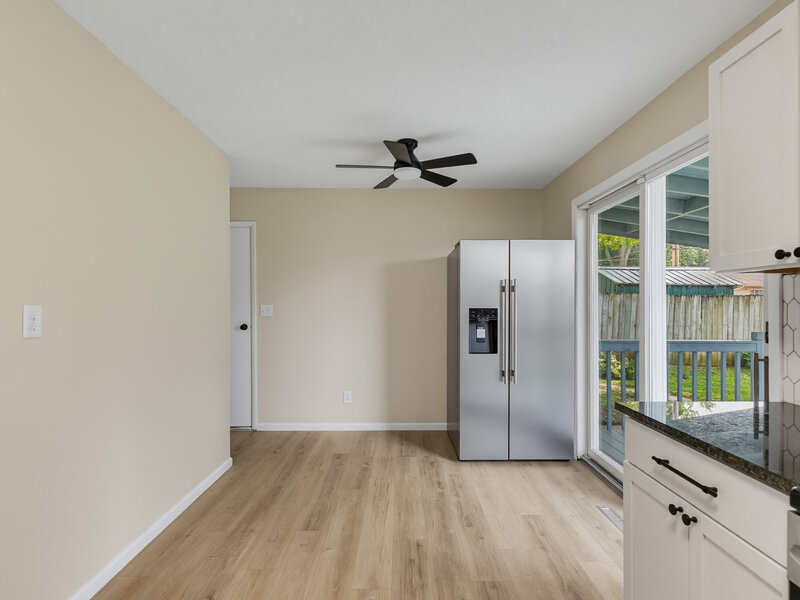 2704 Wood Dale Avenue Davenport IA 52804