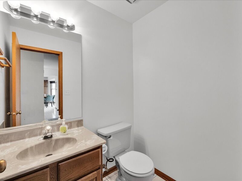 228 Whitetail Crossing Oswego IL 60543