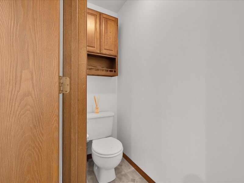 228 Whitetail Crossing Oswego IL 60543