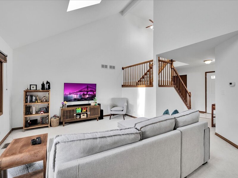 228 Whitetail Crossing Oswego IL 60543