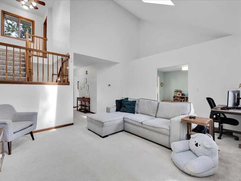 228 Whitetail Crossing Oswego IL 60543