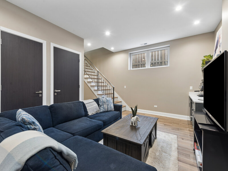 2423 W Rice Street Chicago IL 60622