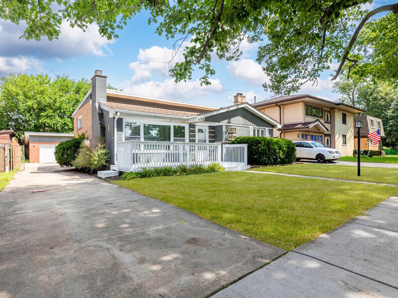 4024 W 106th Street Oak Lawn IL 60453