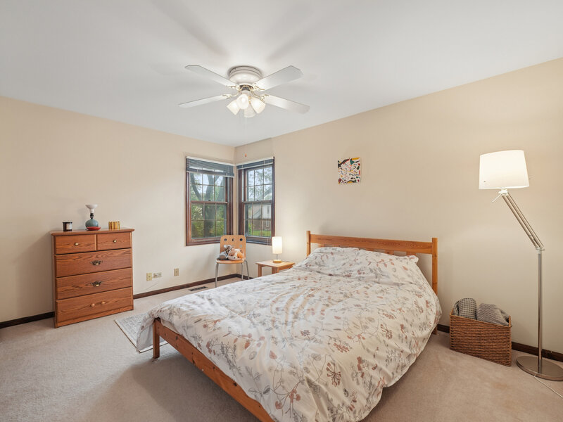 837 Heatherstone Drive Schaumburg IL 60173