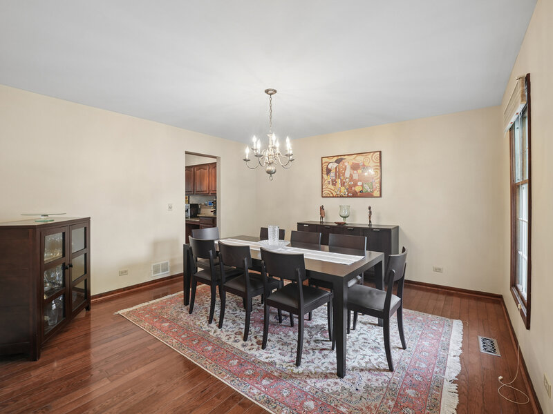 837 Heatherstone Drive Schaumburg IL 60173