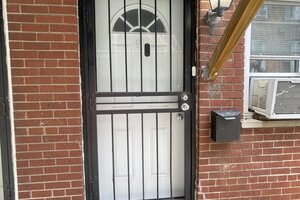 Photo of 7208 S East End Avenue Chicago IL 60649