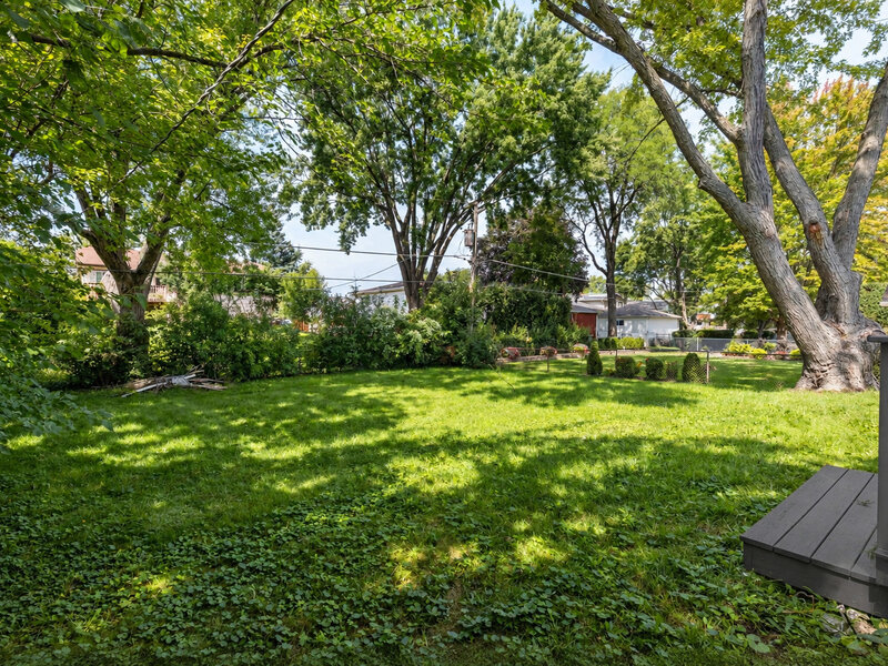 690 Macarthur Drive Buffalo Grove IL 60089