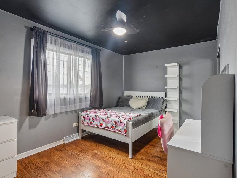 520 N Kinzie Place Thornton IL 60476