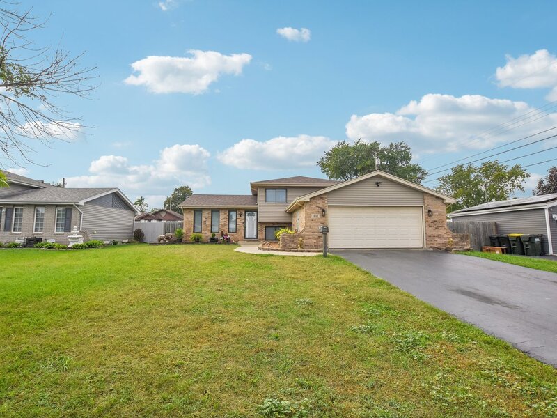 520 N Kinzie Place Thornton IL 60476