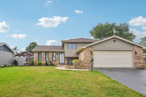 Photo of 520 N Kinzie Place Thornton IL 60476