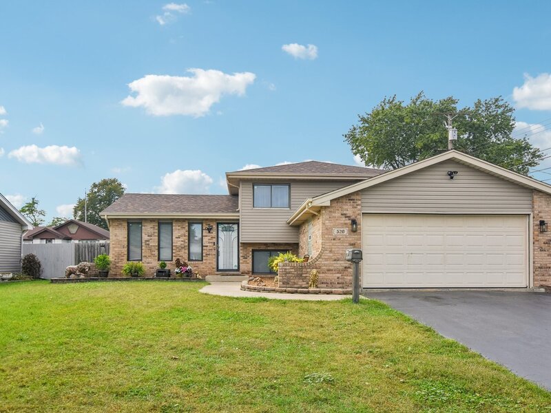 520 N Kinzie Place Thornton IL 60476