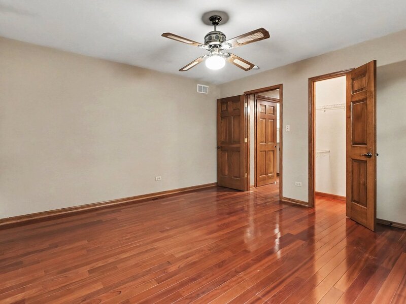 1 Golf View Lane Frankfort IL 60423