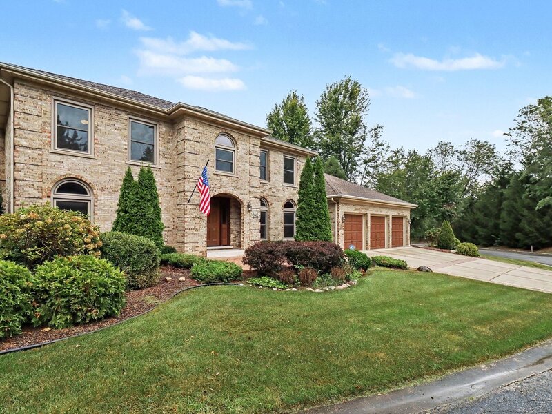 1 Golf View Lane Frankfort IL 60423