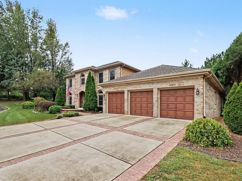 1 Golf View Lane Frankfort IL 60423