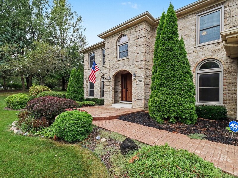1 Golf View Lane Frankfort IL 60423