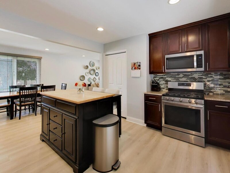 7720 W 65th Place Bedford Park IL 60501