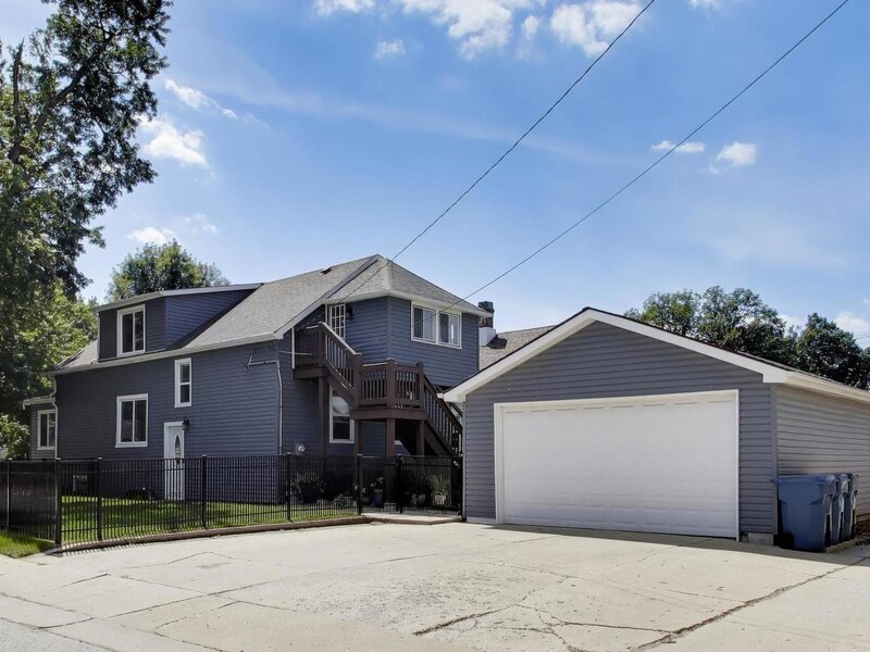 7720 W 65th Place Bedford Park IL 60501