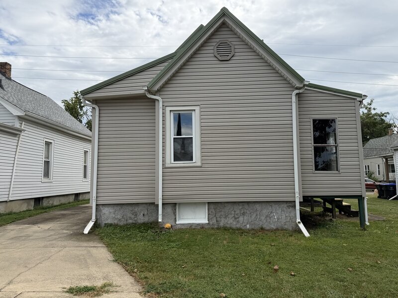 603 W Oakland Avenue Bloomington IL 61701