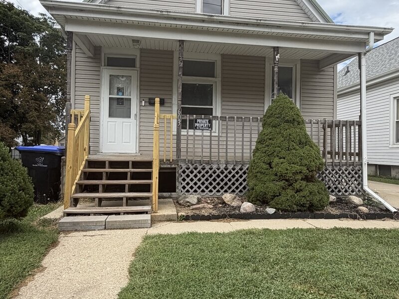 603 W Oakland Avenue Bloomington IL 61701