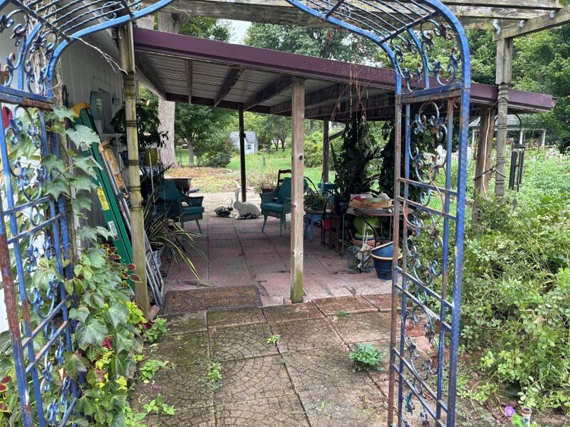 623 S 2nd Street Watseka IL 60970