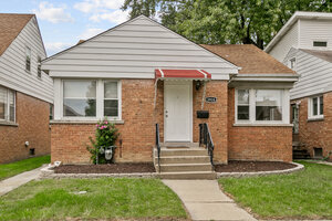 Photo of 3916 Sunnyside Avenue Brookfield IL 60513