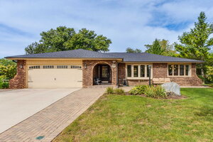 Photo of 11230 Joyce Lane Willow Springs IL 60480