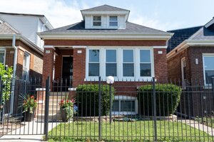 Photo of 6523 S Fairfield Avenue Chicago IL 60629