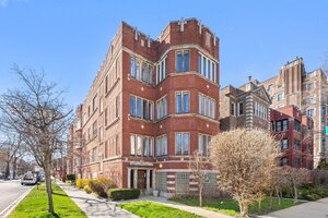 Photo of 6756 S Oglesby Avenue Chicago IL 60649 Unit 1