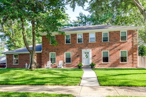 Photo of 2759 Royal Drive Northbrook IL 60062
