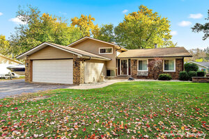 Photo of 34679 N Hiawatha Trail Mchenry IL 60051