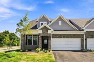 Photo of 3595 Kennedy Lane Woodridge IL 60517 Unit 15002