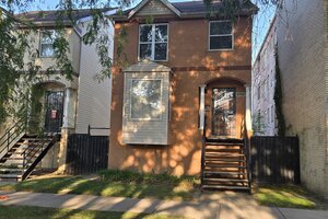 Photo of 6941 S Cornell Avenue Chicago IL 60649