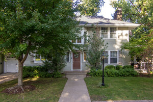 Photo of 315 Ridgewood Avenue Davenport IA 52803