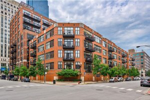 Photo of 333 W Hubbard Street Chicago IL 60654 Unit 701