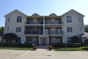 Photo of 1871 Stone Gate Circle Davenport IA 52807 Unit 9
