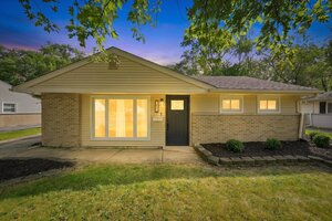 Photo of 422 Suwanee Street Park Forest IL 60466