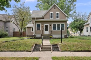 Photo of 2117 Claussen Street Davenport IA 52802