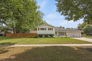 Photo of 1717 Vassar Court Schaumburg IL 60193