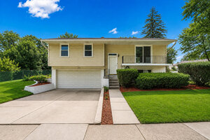 Photo of 669 White Pine Road Buffalo Grove IL 60089