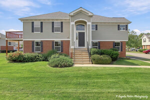 Photo of 512 Legend Lane Mchenry IL 60050 Unit 512