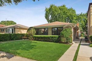 Photo of 3820 Dobson Street Skokie IL 60076