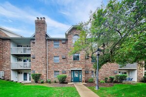 Photo of 4404 W Shamrock Lane Mchenry IL 60050 Unit 1A