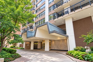 Photo of 201 E Chestnut Street Chicago IL 60611 Unit 23A
